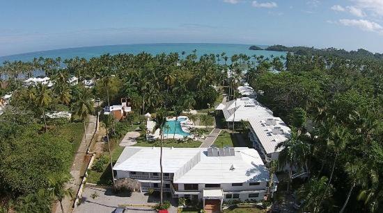 Hotel Bahia Punta Bonita Лас-Терренас Екстер'єр фото