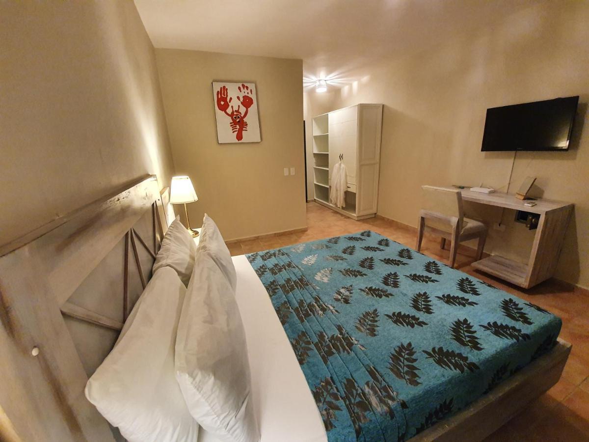 Hotel Bahia Punta Bonita Лас-Терренас Екстер'єр фото