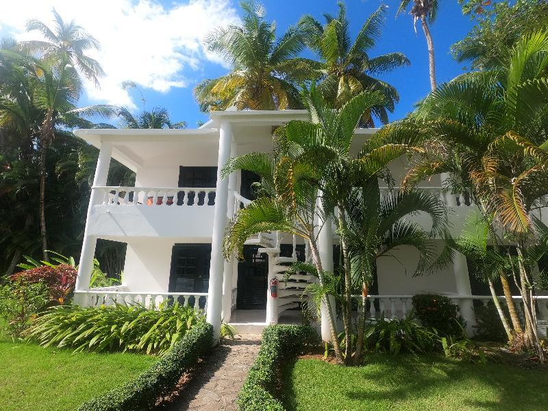 Hotel Bahia Punta Bonita Лас-Терренас Екстер'єр фото